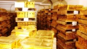 Oro almacenado en palets